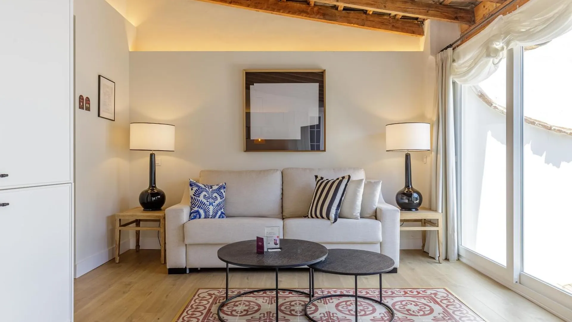 Palacio Vegafuente By Caleta Homes Màlaga