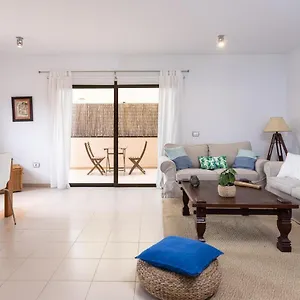 https://home2book-sea-front-duplex-el-mdano.adeje-hotels.com