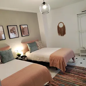  Appartement Wintowinrentals Your Steps From The Center Spanje