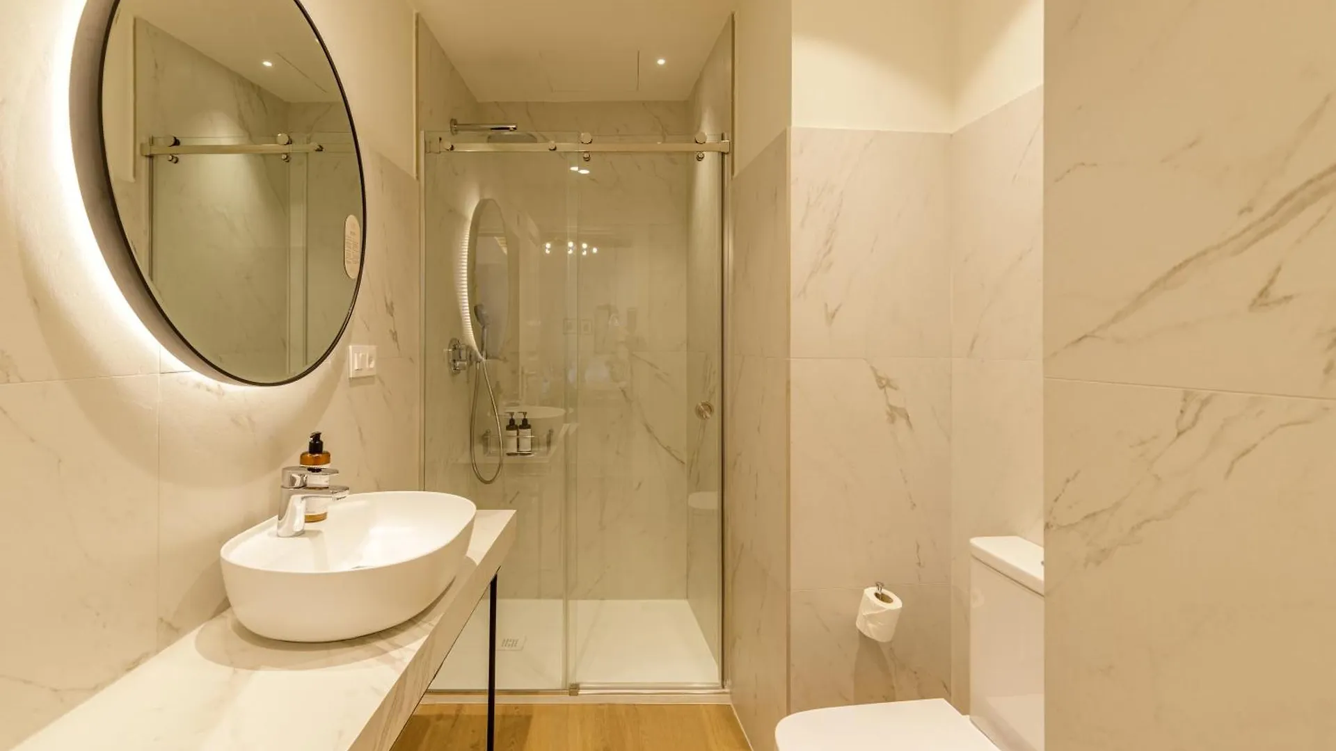 Palacio Vegafuente By Caleta Homes Malaga Apartment